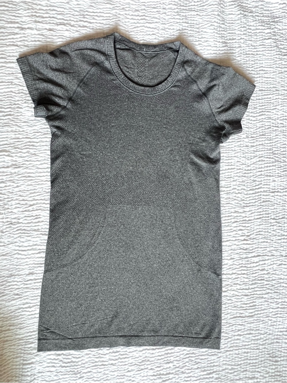 lululemon Short Sleeve Athletic Tee - Heather Gray Swiftly Tech Small 6
